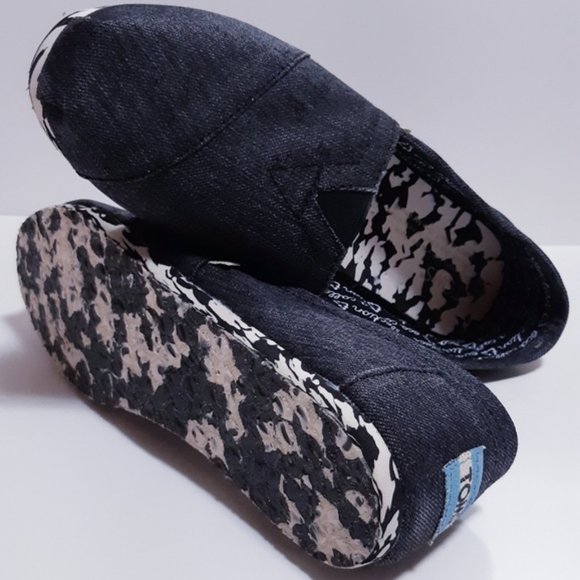 TOMS Black & White - Picture 2 of 5